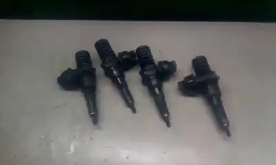Peça sobressalente para automóvel em segunda mão Injetor por SEAT LEON (1P1) 1.9 TDI Referências OEM IAM 038130073AG  038130073AG