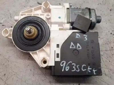 Pezzo di ricambio per auto di seconda mano motore alzacristalli anteriore destro per audi a3 (8p) 1.6 ambiente riferimenti oem iam 8p0959802a  