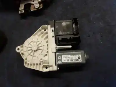 Автозапчастина б/у двигатель переднього правого скла для SEAT LEON (1P1) Reference Посилання на OEM IAM   
