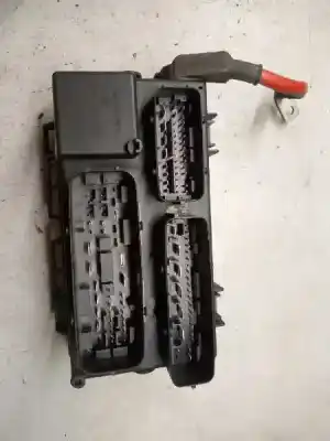 Second-hand car spare part fuse box unit for opel corsa d cmon oem iam references 93189297  13217394 eh