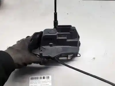 Second-hand car spare part rear left door lock for renault megane ii berlina 5p authentique oem iam references 8200028428  