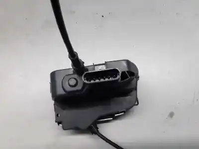Second-hand car spare part rear left door lock for renault megane ii berlina 5p authentique oem iam references 8200028428  