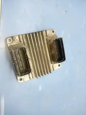 Recambio de automóvil de segunda mano de centralita motor uce para opel astra g berlina comfort referencias oem iam 09353489  