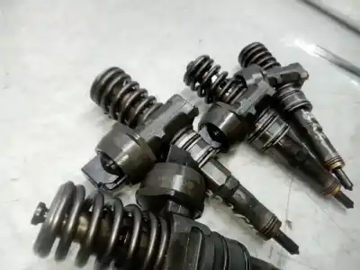 Peça sobressalente para automóvel em segunda mão injetor por seat leon (1p1) reference referências oem iam 038130073bn  