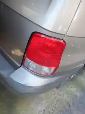 Second-hand car spare part right tailgate light for kia carnival ii 2.9 crdi cat oem iam references   