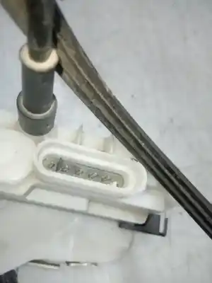 Second-hand car spare part left front door lock for citroen c2 vtr oem iam references   