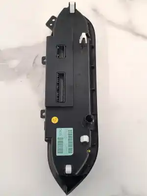 Pièce détachée automobile d'occasion COMMANDE DE CLIMATISATION / CHAUFFAGE pour KIA CARENS IV  Références OEM IAM 97250AXXX R20C LCDAA0018