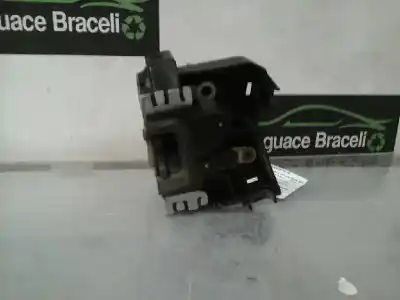 Second-hand car spare part front right door lock for opel combo cargo oem iam references 133107  2443483