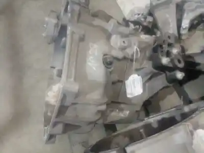 Second-hand car spare part gearbox for opel meriva b 1.7 16v cdti oem iam references  24461926 06075403