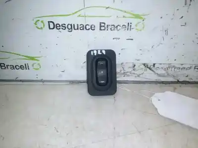 Second-hand car spare part right front power window switch for opel meriva b 1.7 16v cdti oem iam references 24411032