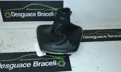 Peça sobressalente para automóvel em segunda mão forra da alavanca de velocidades por lancia ypsilon (402) 1.2 cat referências oem iam 0735535106  