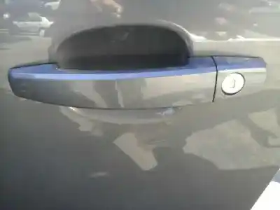 Second-hand car spare part exterior left front door handle for opel meriva b cosmo oem iam references 138616