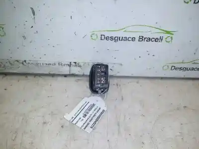 Peça sobressalente para automóvel em segunda mão botão / interruptor elevador vidro traseiro esquerdo por citroen c3 1.4 hdi cool referências oem iam   