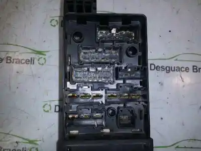 Second-hand car spare part fuse box unit for mini mini (r50,r53) one oem iam references 61146906614  084434120602