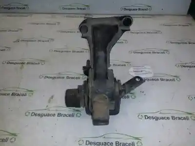 Second-hand car spare part left engine support for toyota corolla (e12) 2.0 d-4d linea luna berlina oem iam references   