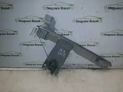 Second-hand car spare part  for DACIA DUSTER  OEM IAM references   8200733831E