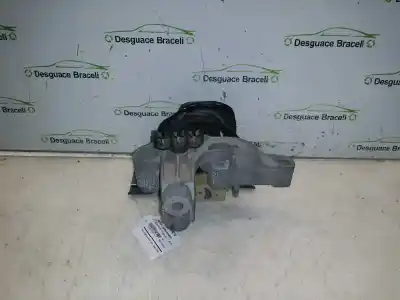 Second-hand car spare part right engine support for dacia duster laureate 4x2 oem iam references   112103095rc