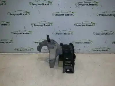 Second-hand car spare part right engine support for dacia duster laureate 4x2 oem iam references   112103095rc