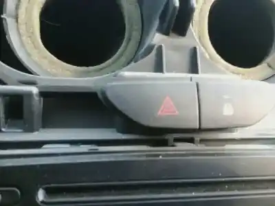 Second-hand car spare part hazard warning lights for dacia duster laureate 4x2 oem iam references 