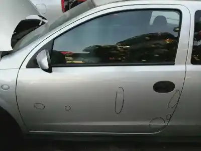 Second-hand car spare part left front door for opel corsa c comfort oem iam references 124049