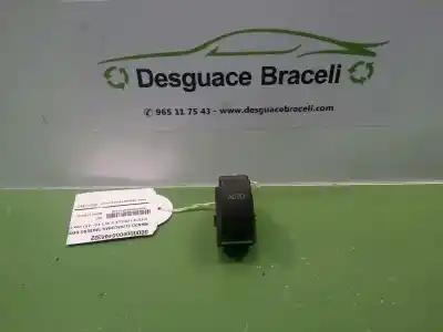 Second-hand car spare part rear right power window switch for toyota corolla (e12) 2.0 d-4d linea luna berlina oem iam references 