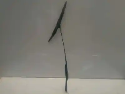 Second-hand car spare part Front Right Windshield Wiper Arm for OPEL COMBO Tour OEM IAM references 09225624  