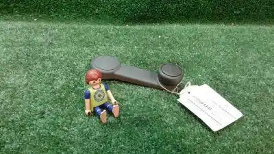 Peça sobressalente para automóvel em segunda mão Puxador Interior Traseiro Esquerdo por FORD FOCUS BERLINA (CAP) Ambiente (D) Referências OEM IAM   