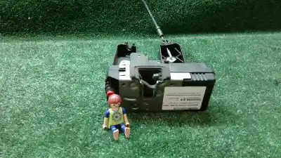 Second-hand car spare part right side door lock for opel combo 1.3 16v cdti oem iam references   