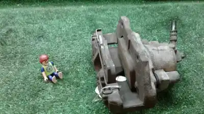 Pezzo di ricambio per auto di seconda mano pinza freno anteriore sinistra per opel combo 1.3 16v cdti riferimenti oem iam   