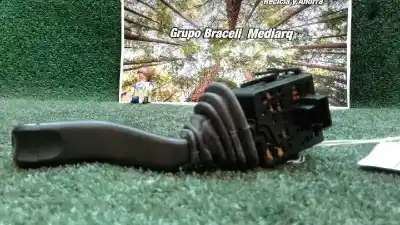 Pezzo di ricambio per auto di seconda mano controllo intermittente per opel combo 1.3 16v cdti riferimenti oem iam 09185413  