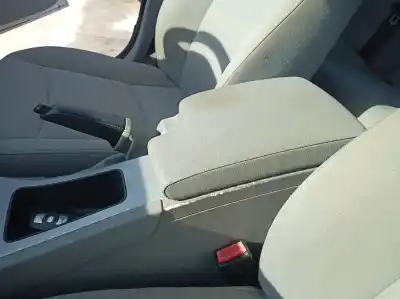Peça sobressalente para automóvel em segunda mão apoio de braço consola central por bmw serie 3 touring (e91) 318d referências oem iam 