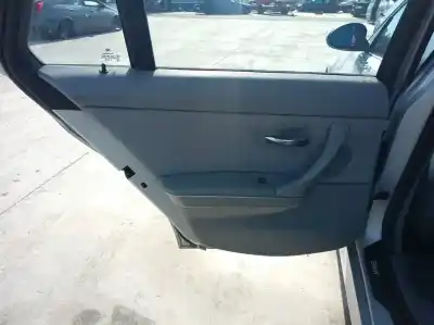 Peça sobressalente para automóvel em segunda mão forra / revestimento da porta traseira esquerda por bmw serie 3 touring (e91) 318d referências oem iam 