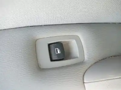 Peça sobressalente para automóvel em segunda mão botão / interruptor elevador vidro traseiro esquerdo por bmw serie 3 touring (e91) 318d referências oem iam 