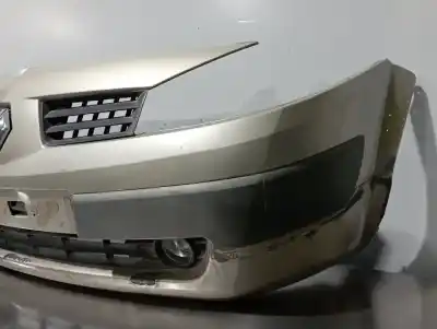 İkinci el araba yedek parçası ÖN TAMPON için RENAULT MEGANE II CLASSIC BERLINA  OEM IAM referansları 8200124784  N5.Z1.7.12.A