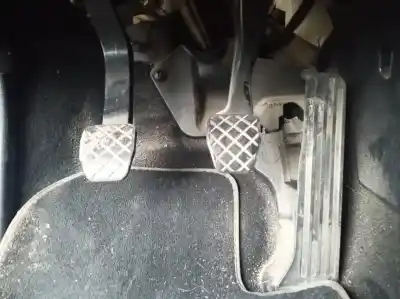 Second-hand car spare part clutch pedal for volkswagen jetta (1k2) edition oem iam references 