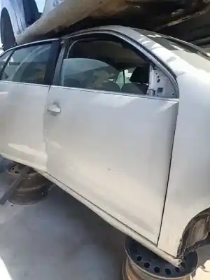 Автозапчастина б/у передні праві двері для volkswagen jetta (1k2) edition посилання на oem iam   