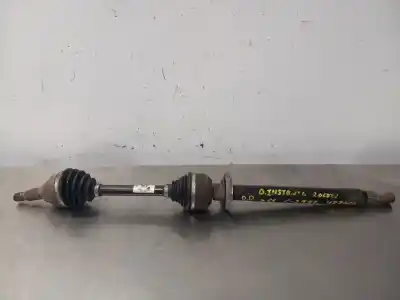 Second-hand car spare part front right transmission for opel insignia a sedán (g09) 2.0 cdti (69) oem iam references 13219092 10090881