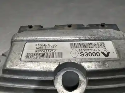 Second-hand car spare part ecu engine control for renault modus confort dynamique 98 cv / 72 kw oem iam references 8200376474 8200411717  n1.z2 4.6.3