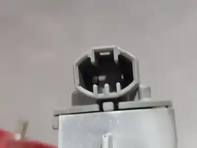 Second-hand car spare part interior left tailgate light for toyota auris hybrid active oem iam references   n1.z1.1.3.m