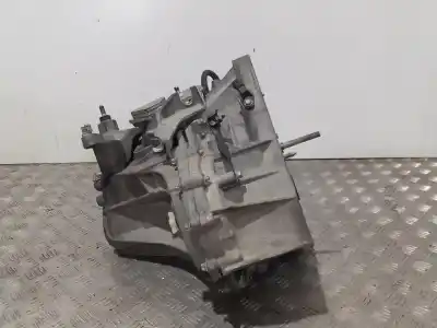 Second-hand car spare part gearbox for dacia duster laureate 4x2 oem iam references tl4b043 8201057476 esta n2.z1.35.2.4