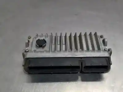 Peça sobressalente para automóvel em segunda mão centralina de motor uce por toyota auris hybrid active referências oem iam 896610z750 mb2755003471