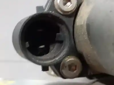 Second-hand car spare part passenger side right window regulator for dacia duster laureate 4x2 oem iam references 82007338280  n1.z2.17.2.1