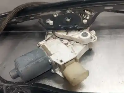 Second-hand car spare part passenger side right window regulator for bmw serie 1 berlina (e81/e87) 116i oem iam references 7067796s