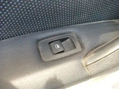 Peça sobressalente para automóvel em segunda mão botão / interruptor elevador vidro traseiro esquerdo por bmw 3 touring (e91) 320 i referências oem iam 