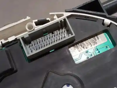 Автозапчасти б/у приборная доска за renault laguna ii (bg0) confort dynamique ссылки oem iam 5550009602  n1.z2.1.1.2