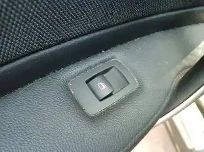 Peça sobressalente para automóvel em segunda mão botão / interruptor elevador vidro traseiro esquerdo por bmw serie 1 berlina (e81/e87) 118i referências oem iam 