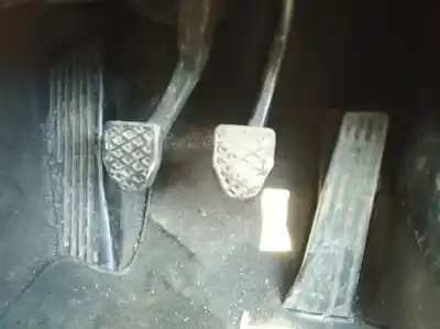 Peça sobressalente para automóvel em segunda mão pedal da embreagem por bmw serie 1 berlina (e81/e87) 118i referências oem iam 
