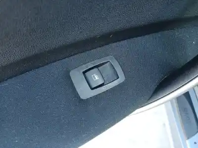 Peça sobressalente para automóvel em segunda mão botão / interruptor elevador vidro traseiro esquerdo por bmw serie 1 berlina (e81/e87) 118i referências oem iam 