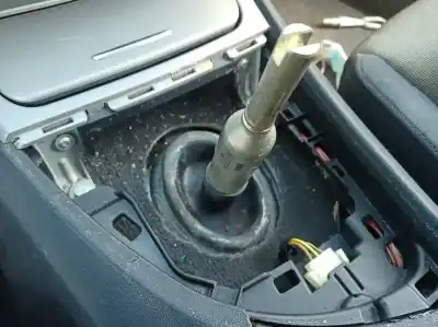 Peça sobressalente para automóvel em segunda mão alavanca de velocidades por bmw serie 1 berlina (e81/e87) 118i referências oem iam 