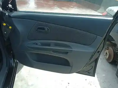 Peça sobressalente para automóvel em segunda mão forra / revestimento da porta dianteira direita por kia rio 1.5 crdi ex2 referências oem iam 